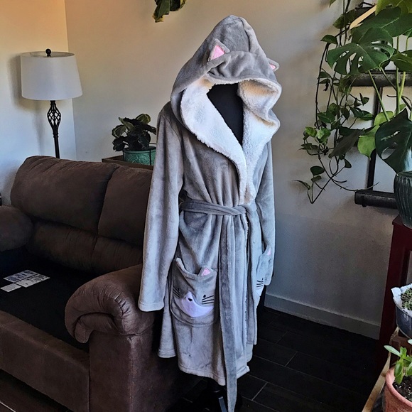 Last one! Faux firm trimmed short cat robe - Picture 5 of 11